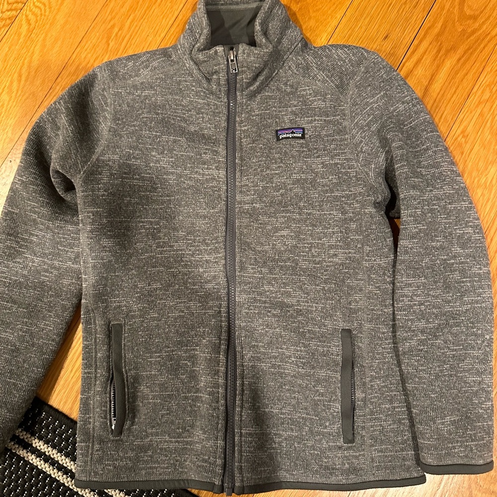 Kid’s Patagonia Better Sweater zip up jacket, size L (12)